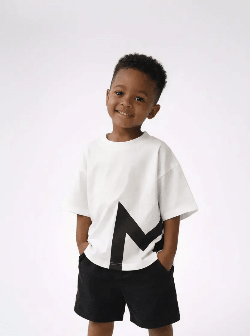 MILANI Kids Heavyweight Oversized White T-Shirt, 245gsm Cotton, Ages 2–10 - MILANI CLOTHINGMILANI Kids Heavyweight Oversized White T-Shirt, 245gsm Cotton, Ages 2–10Children's Oversized T-ShirtsMILAИI ClothingMILANI CLOTHINGMIL-01-245-WHT-02042-4-yearsMILANI Originals Kids Oversized White T-Shirt