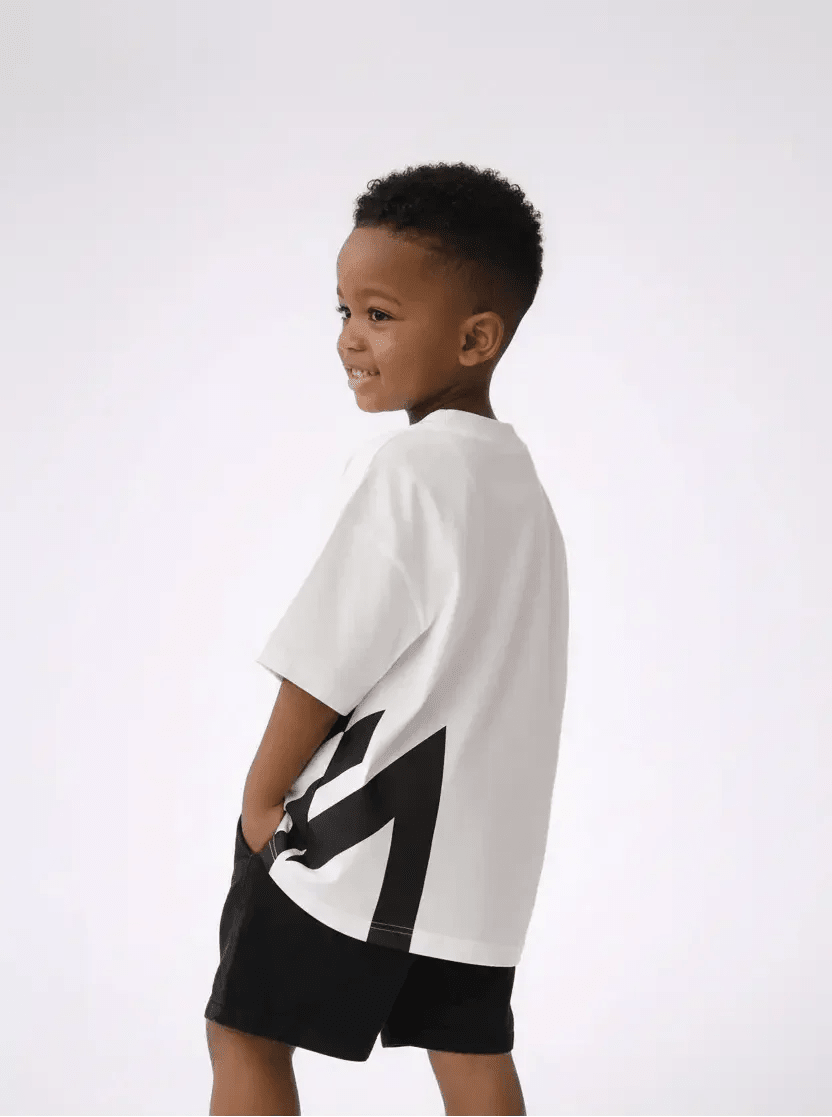 MILANI Kids Heavyweight Oversized White T-Shirt, 245gsm Cotton, Ages 2–10 - MILANI CLOTHINGMILANI Kids Heavyweight Oversized White T-Shirt, 245gsm Cotton, Ages 2–10Children's Oversized T-ShirtsMILAИI ClothingMILANI CLOTHINGMIL-01-245-WHT-02042-4-yearsMILANI Originals Kids Oversized White T-Shirt